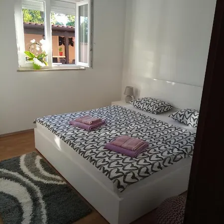 Holiday home Ines