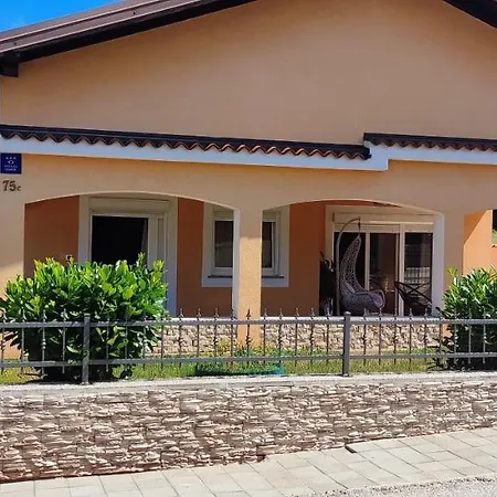 Ines Holiday home *